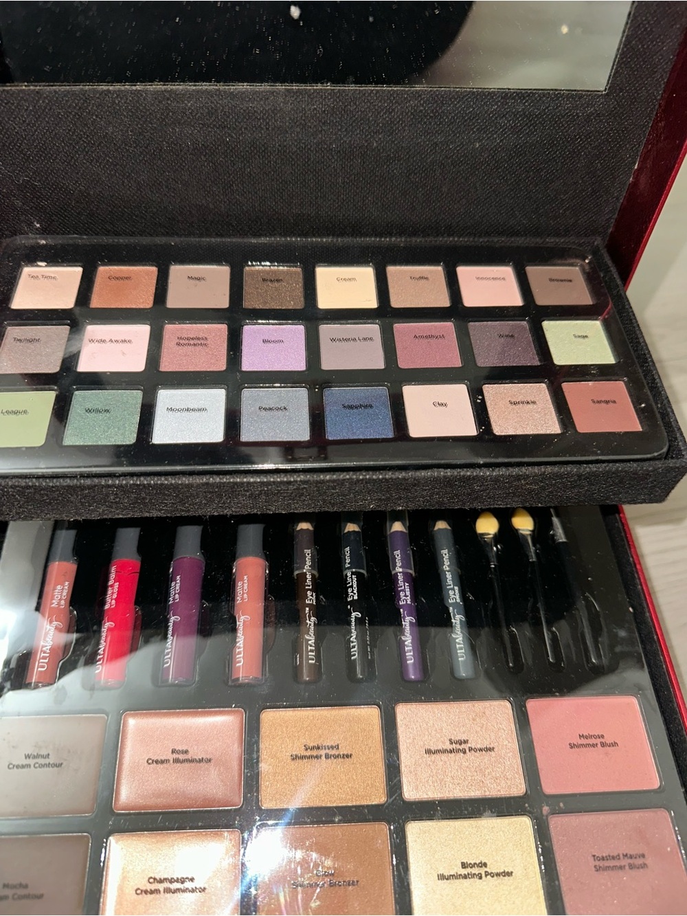 Makeup Box Palette Set - Picture 2 of 6